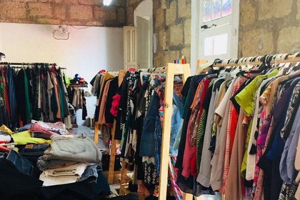 bazar-de-ropaF11AD3FF-F7DE-E482-3207-8C3422C1C3A4.jpg
