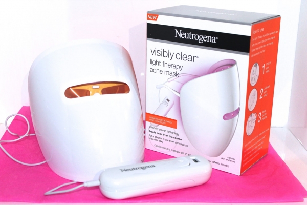 neutrogena-visibly-clear0A90A34C-6048-C9D2-BB51-025281CBD2E9.jpg