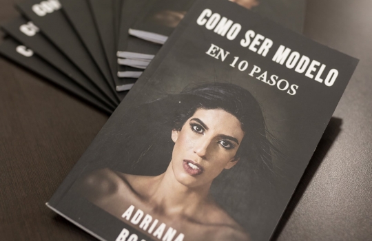 La modelo Adriana Boada debuta como escritora.