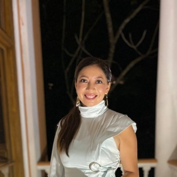 Nuestra editora de cumpleaños.