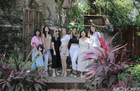 Bruncheo amistoso en 500 Noches.