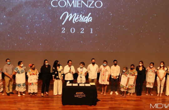Premiación a los embajadores de Yucatán.