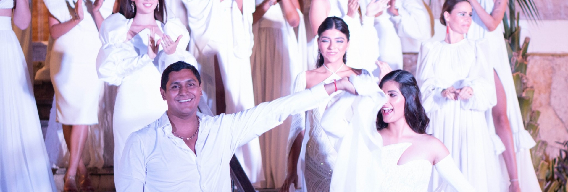 “Victoria: la Noche del Corazón Blanco” por Corazón de Ixchel y Billy Manolo