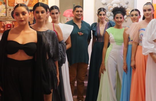 Billy Manolo inaugura nueva boutique.