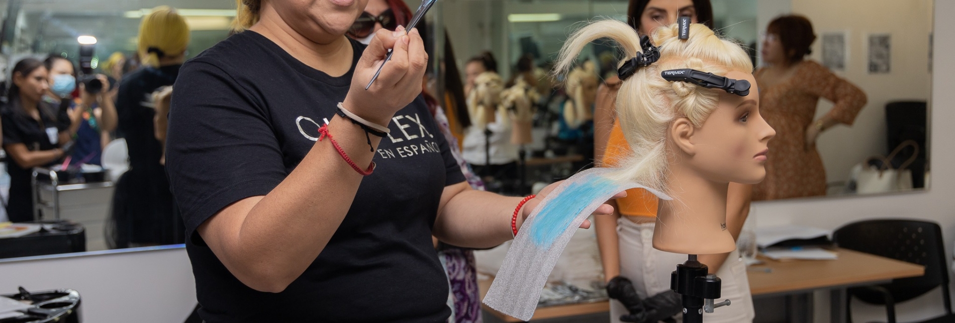 Fantasía en rubios con Perla Galindo y Beauty Art.