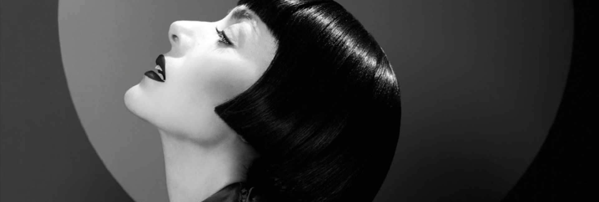 Blanco Pop: Una mirada al estilismo de moda en México.