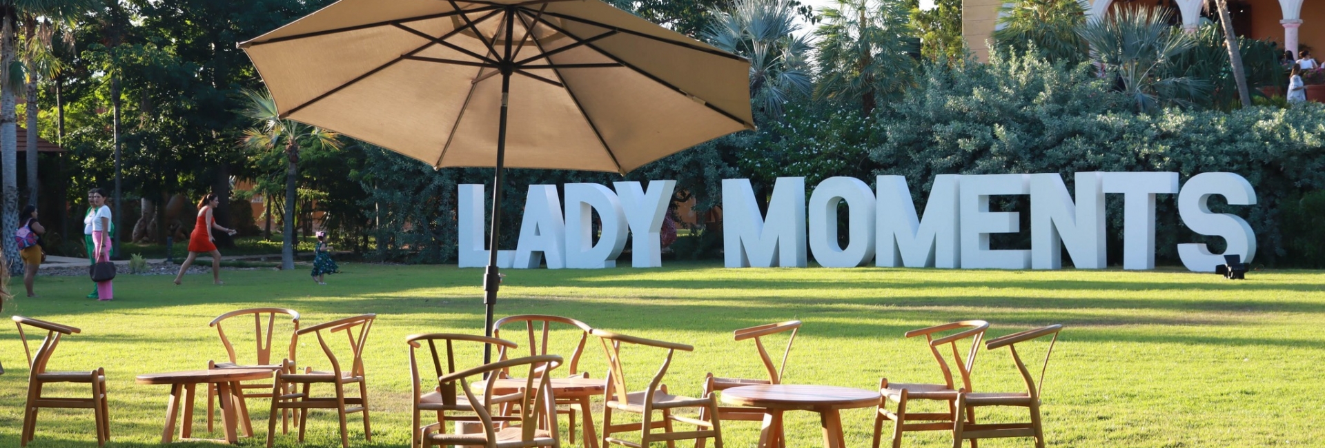 Lady Moments por Lady Multitask Mérida.