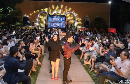 Latente Fashion Show por Universidad Modelo.