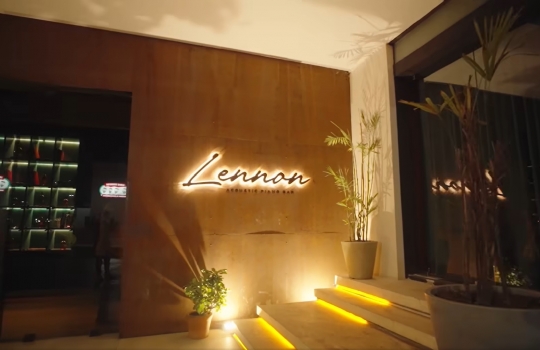 ¡Un nuevo en la ciudad! Lennon abre sus puertas