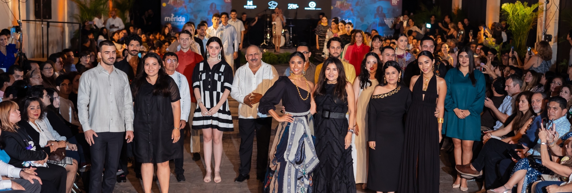 “Tendencia del vestido en Yucatán” por la Canaive.