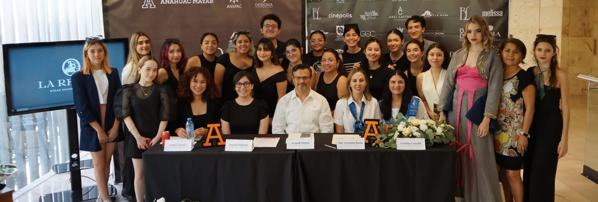 Presentan Fashion Show “María”, a beneficio de ANSPAC