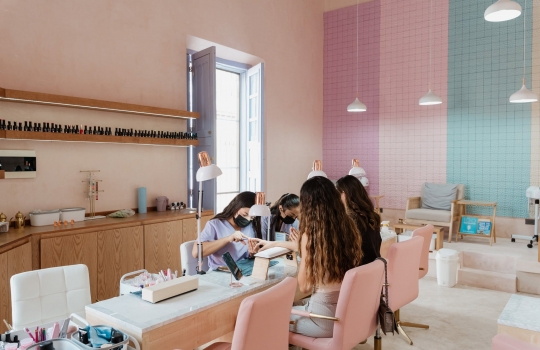 "ceremonia" ritual de belleza para las manos.